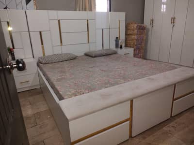 Luxury Super Gloss Lasani - King Bed Set - Modern