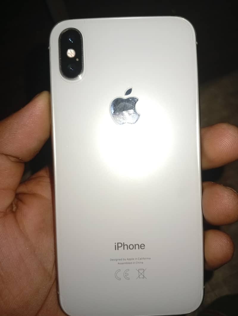 Apple iPhone X 4