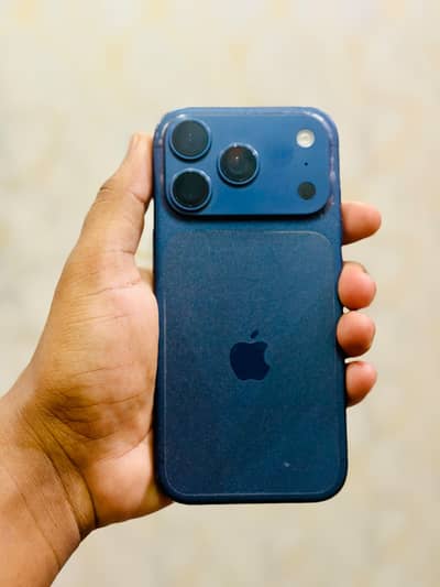 Apple iPhone 17 Pro Blue color Jv
