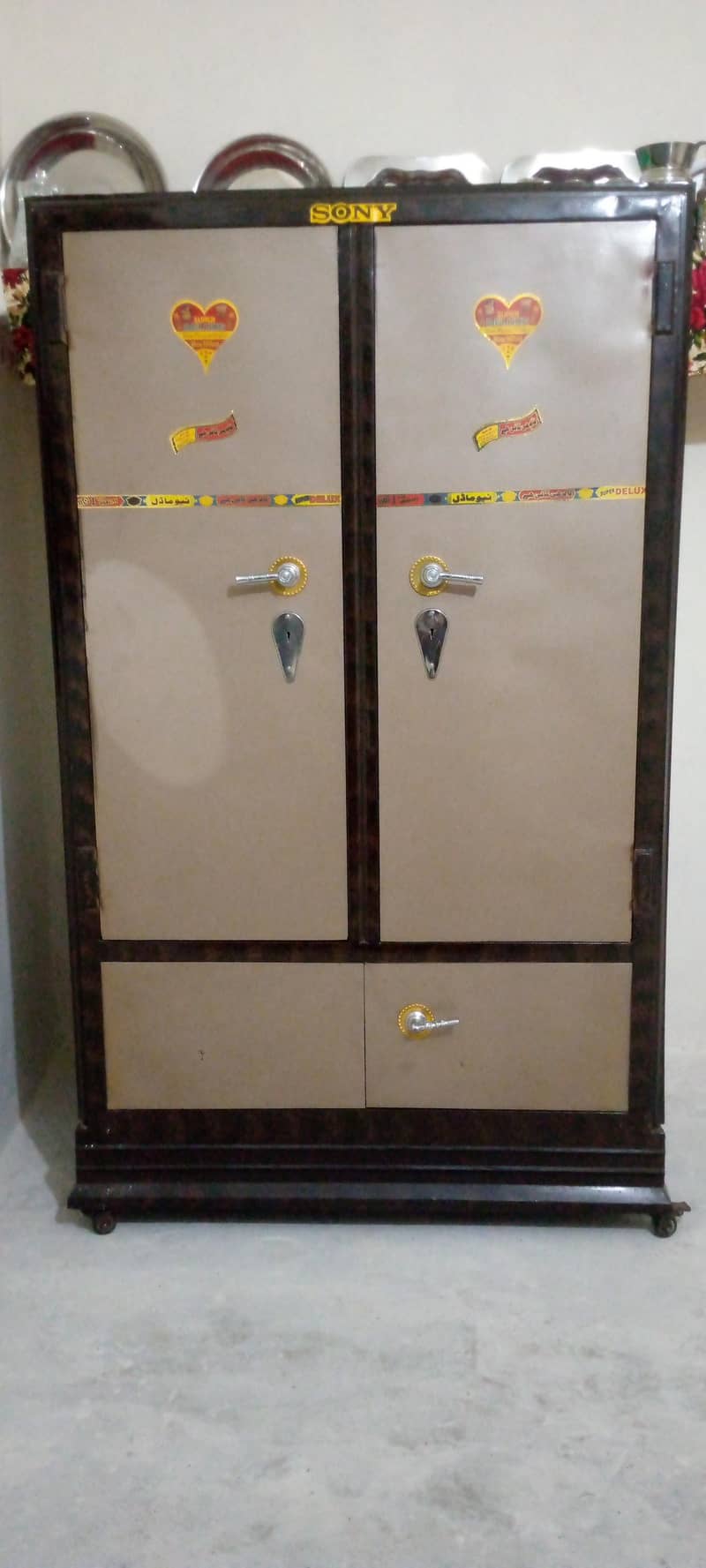 cupboard 1