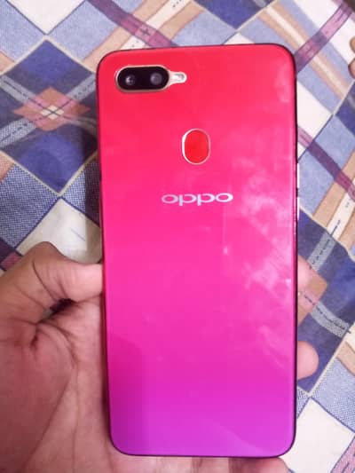 OPPO F9 Pro