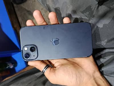 Apple iPhone 13