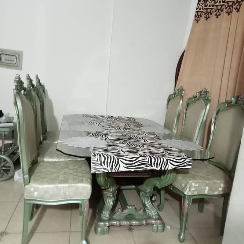 Dining table with serving trolley 2