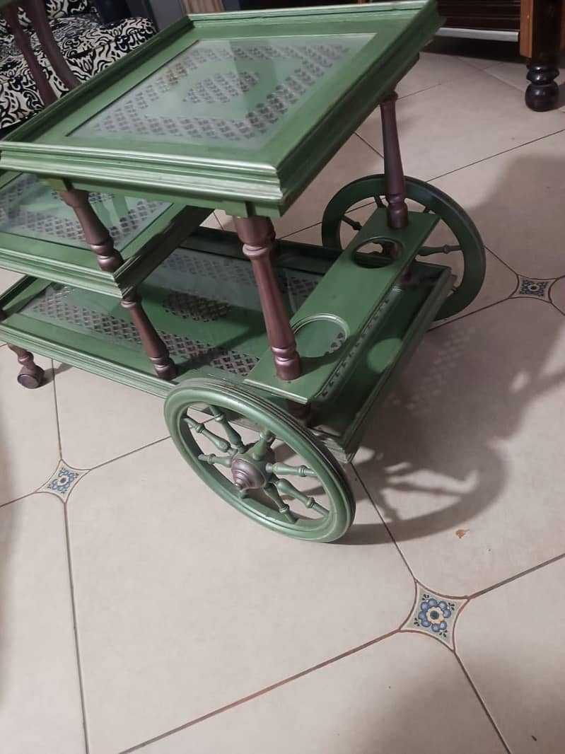 Dining table with serving trolley 7