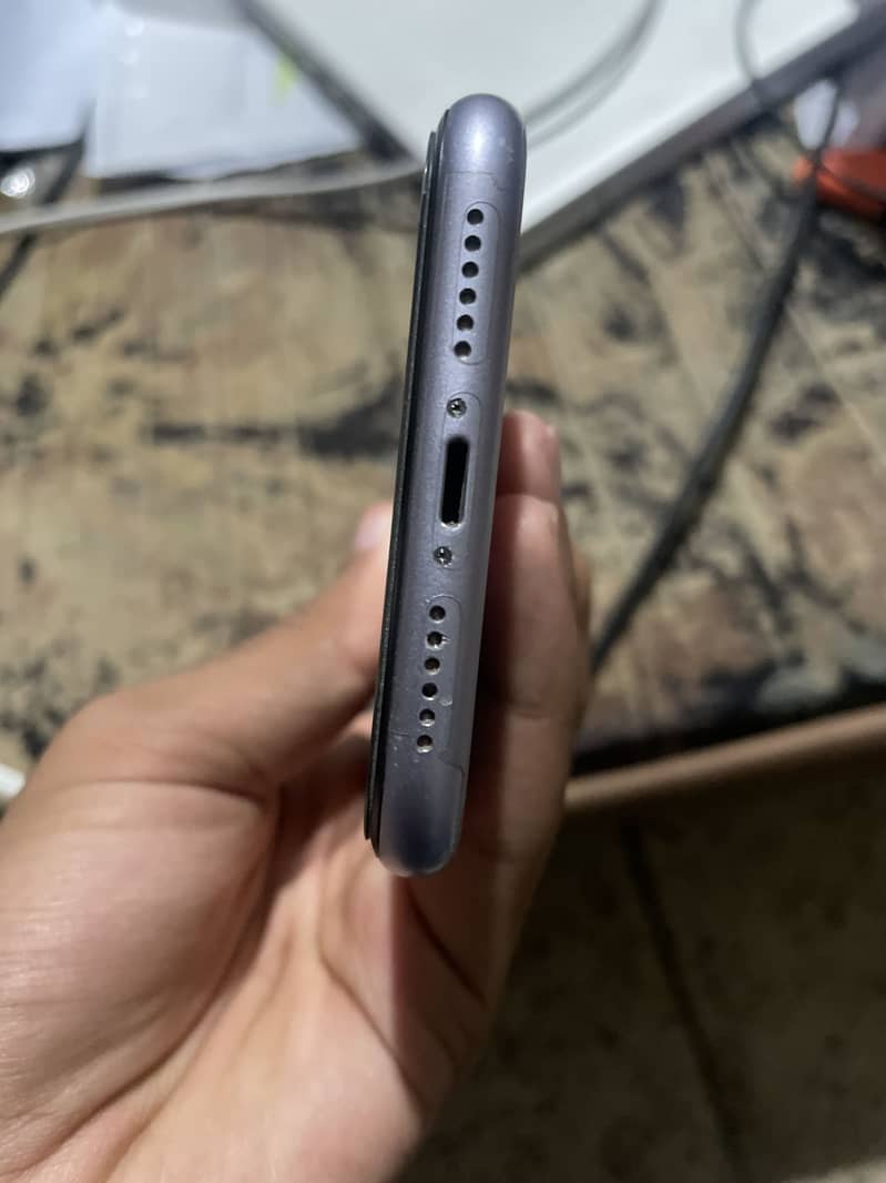 iPhone 11 1