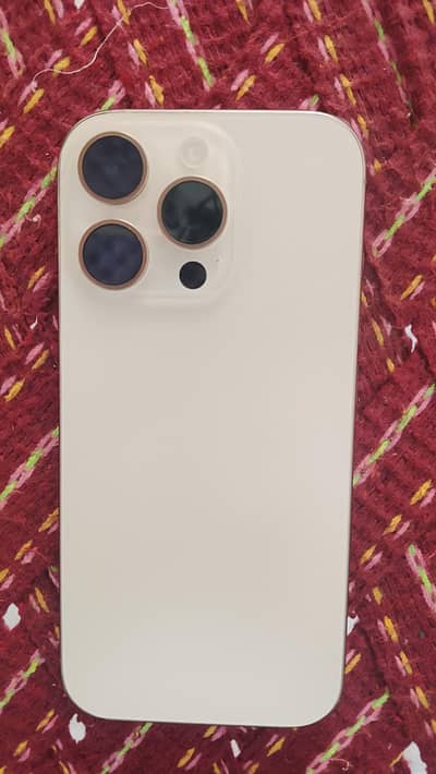 Apple iPhone 16 Pro jv