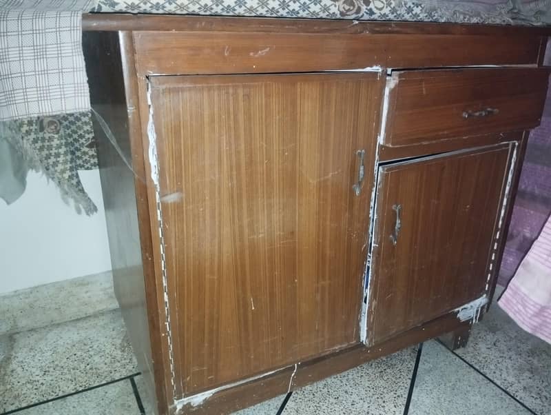 iron table 0