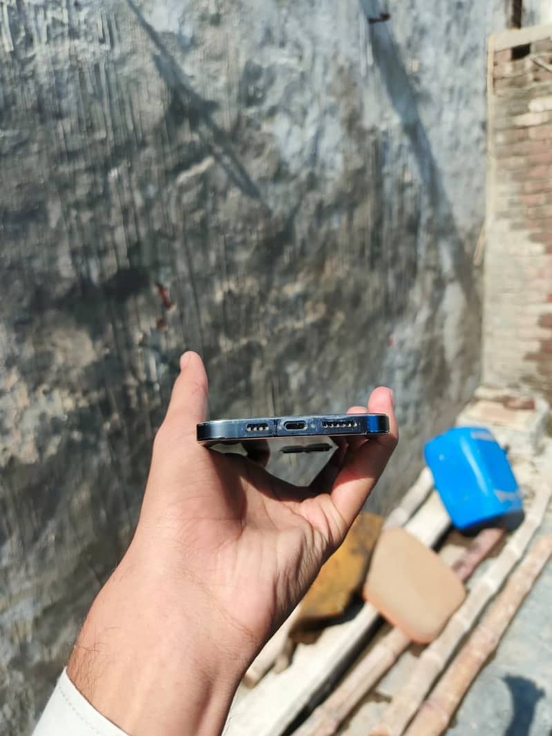 iPhone 12pro max 0
