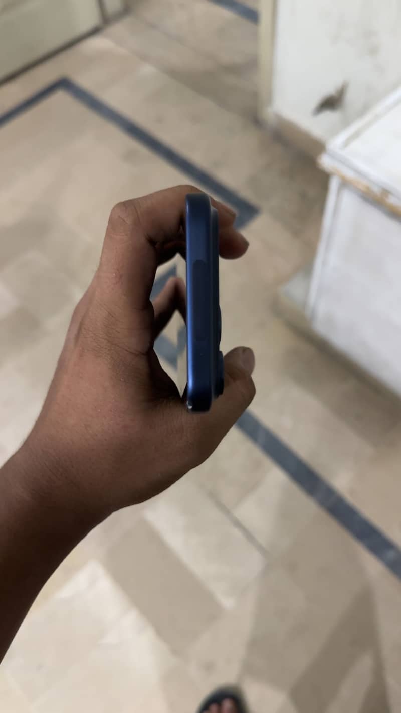 Iphone 17 pro max 5