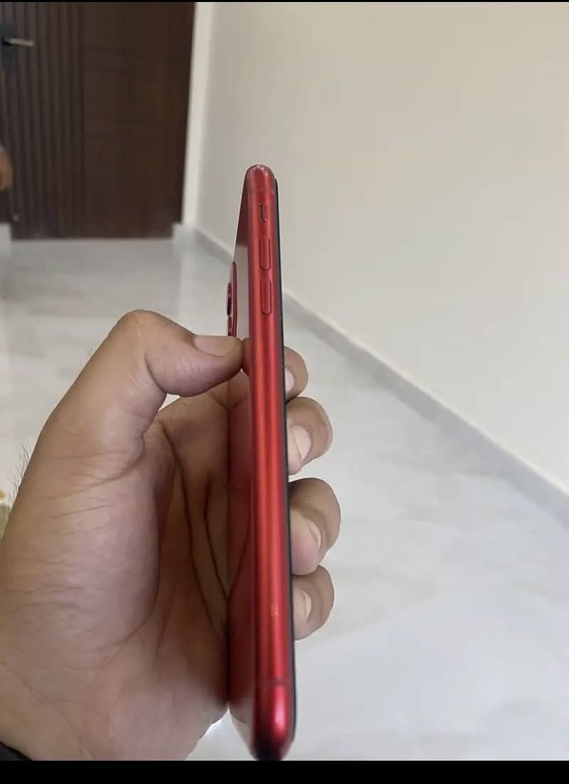 Apple iPhone 11 0