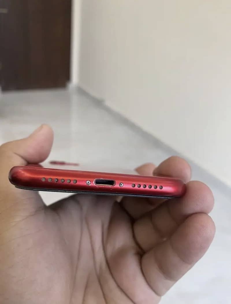 Apple iPhone 11 3