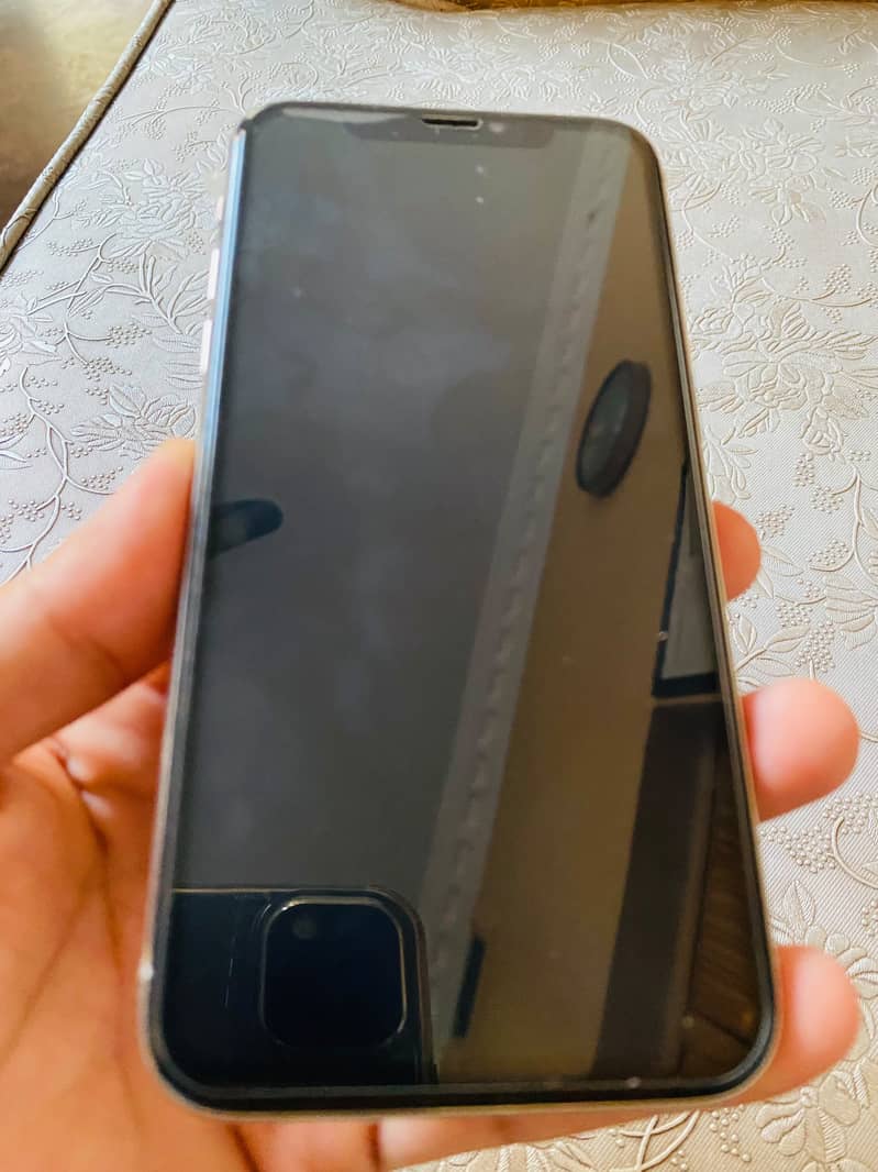 Apple iPhone X 3