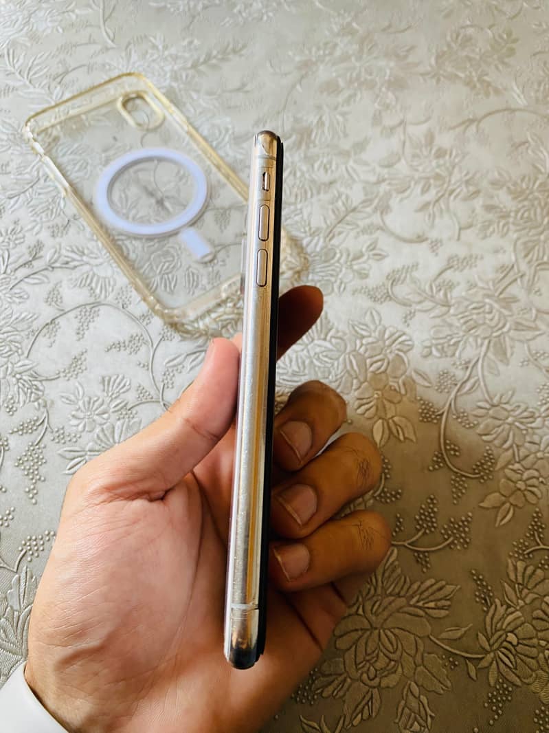 Apple iPhone X 7