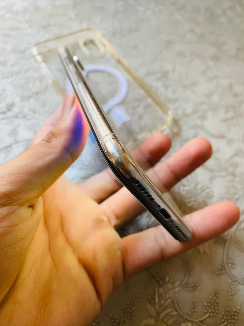 Apple iPhone X 11