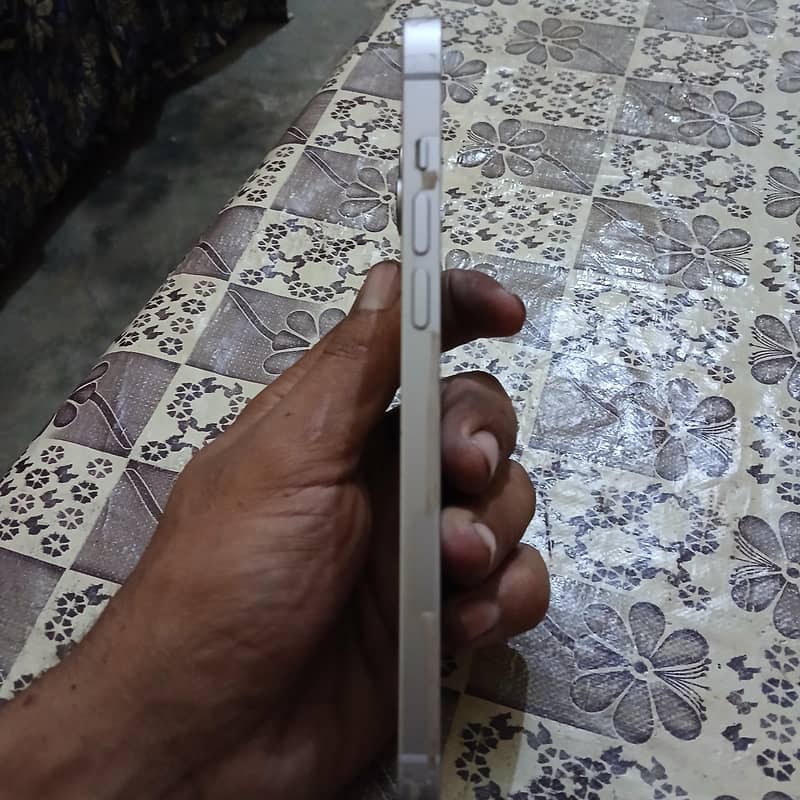 Apple iPhone 14 plus 1