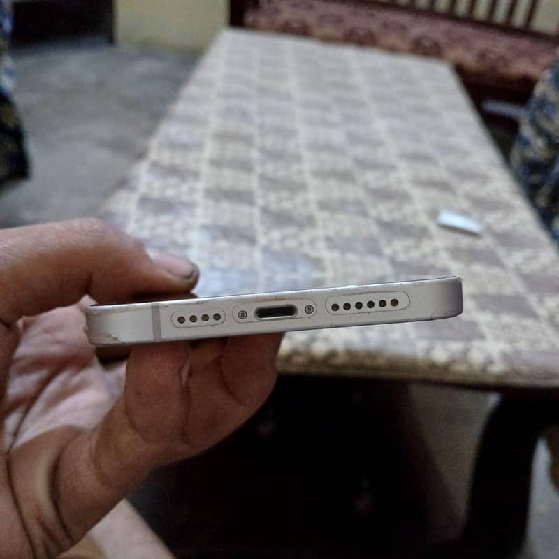 Apple iPhone 14 plus 4