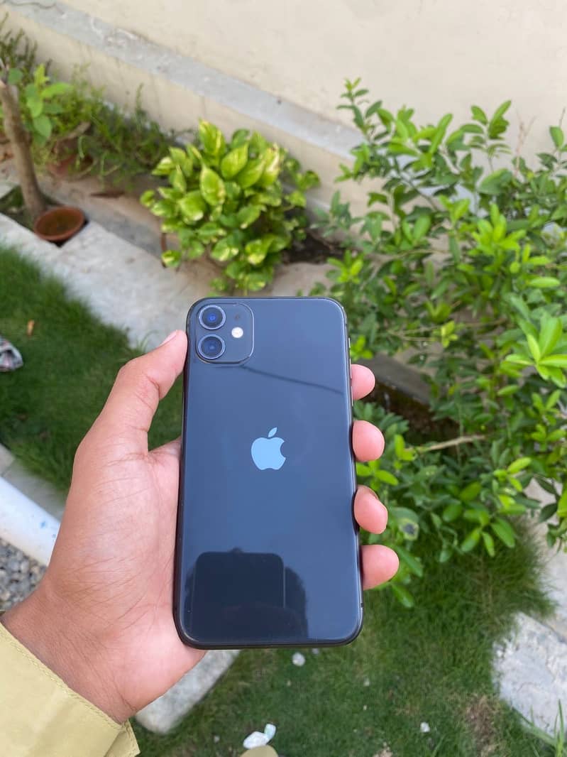 Apple iPhone 11 0