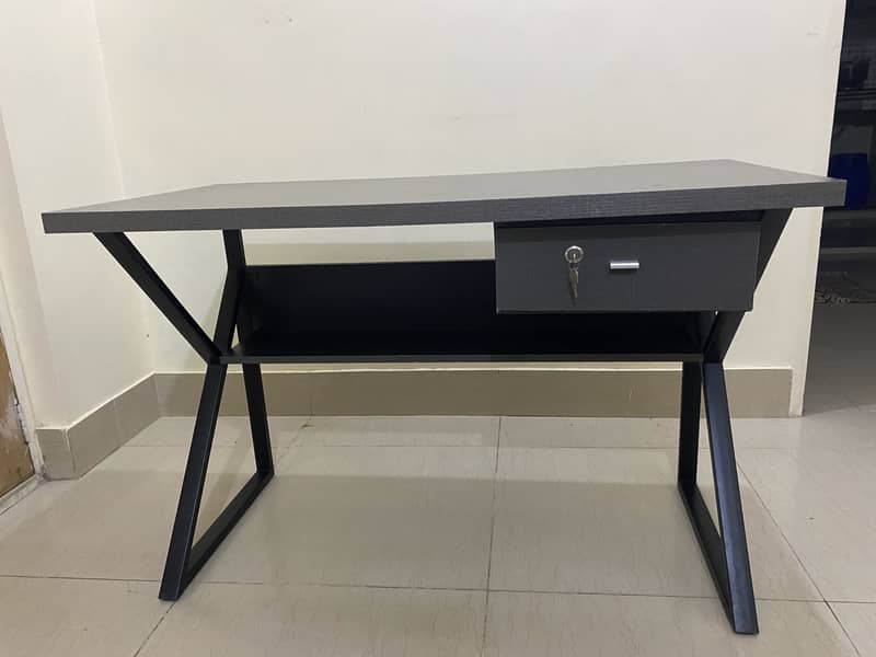 Study & Gaming Table 4