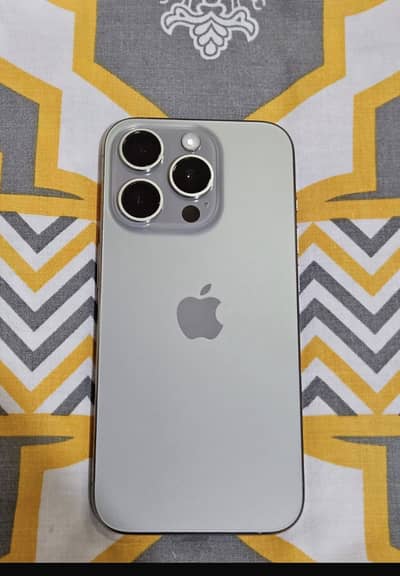 Apple iPhone 15 Pro 100%geniune 128 Jv