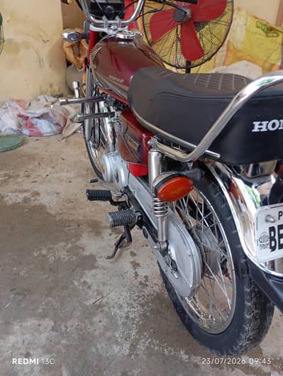 Honda 125 model 2014 Wats no 03355585895