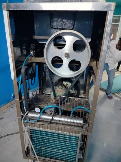 Ice cream and blizzard machine