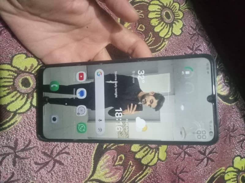 Galaxy A06 1