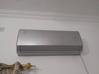Inverter AC in good condition for sale
