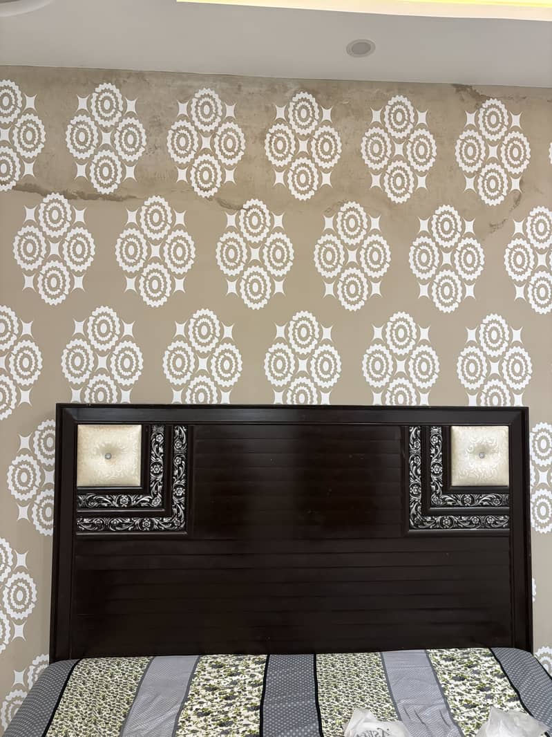 Bed with side tables 4