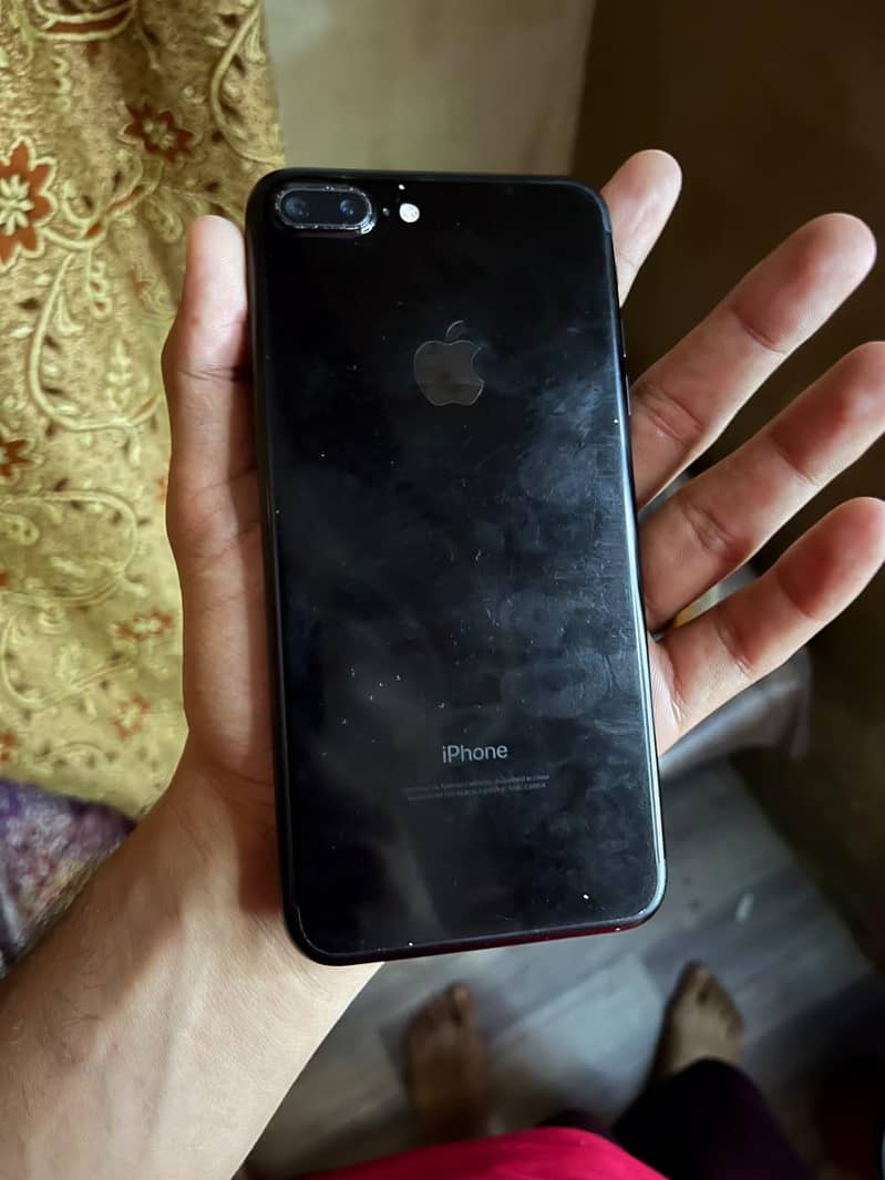 Apple iPhone 7 Plus 0
