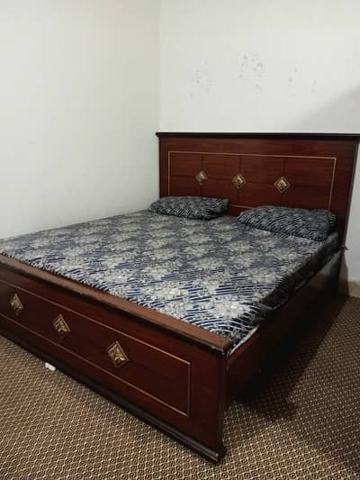 VIP Condition Complete Bed Set