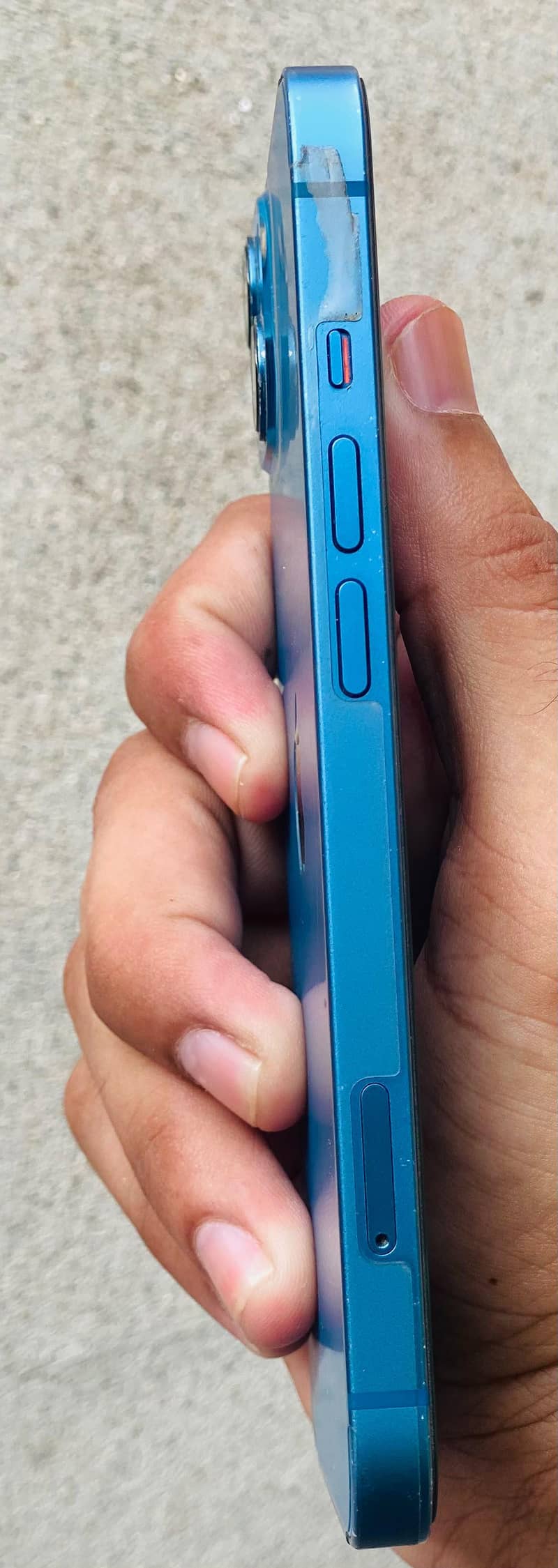 Apple iPhone 13 2