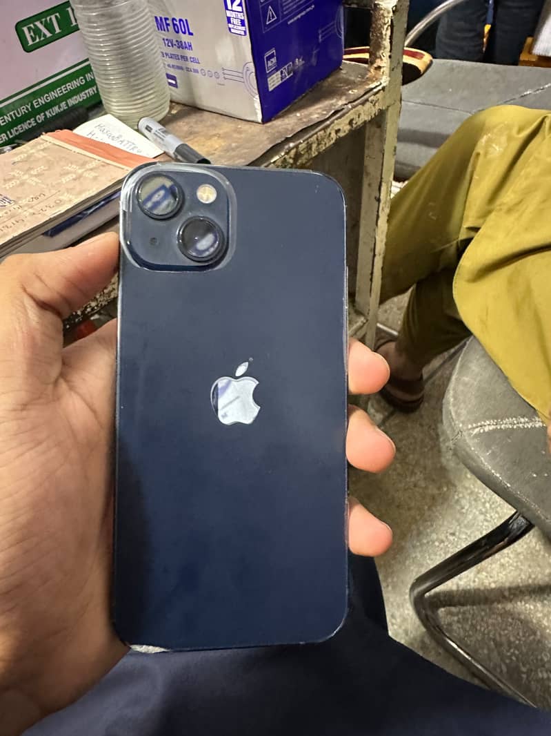 Apple iPhone 13 1