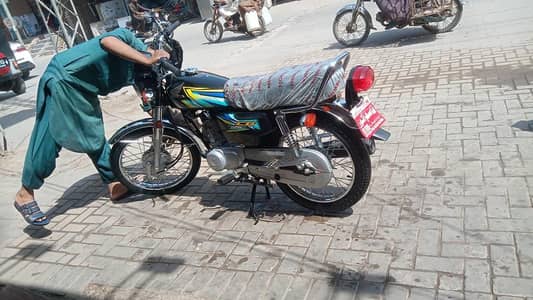 03083203756
