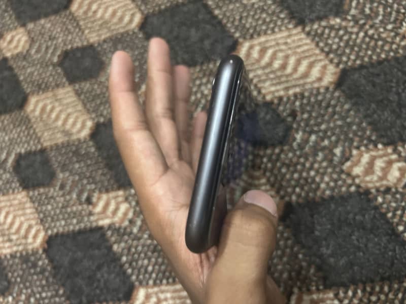 Apple iPhone 11 2