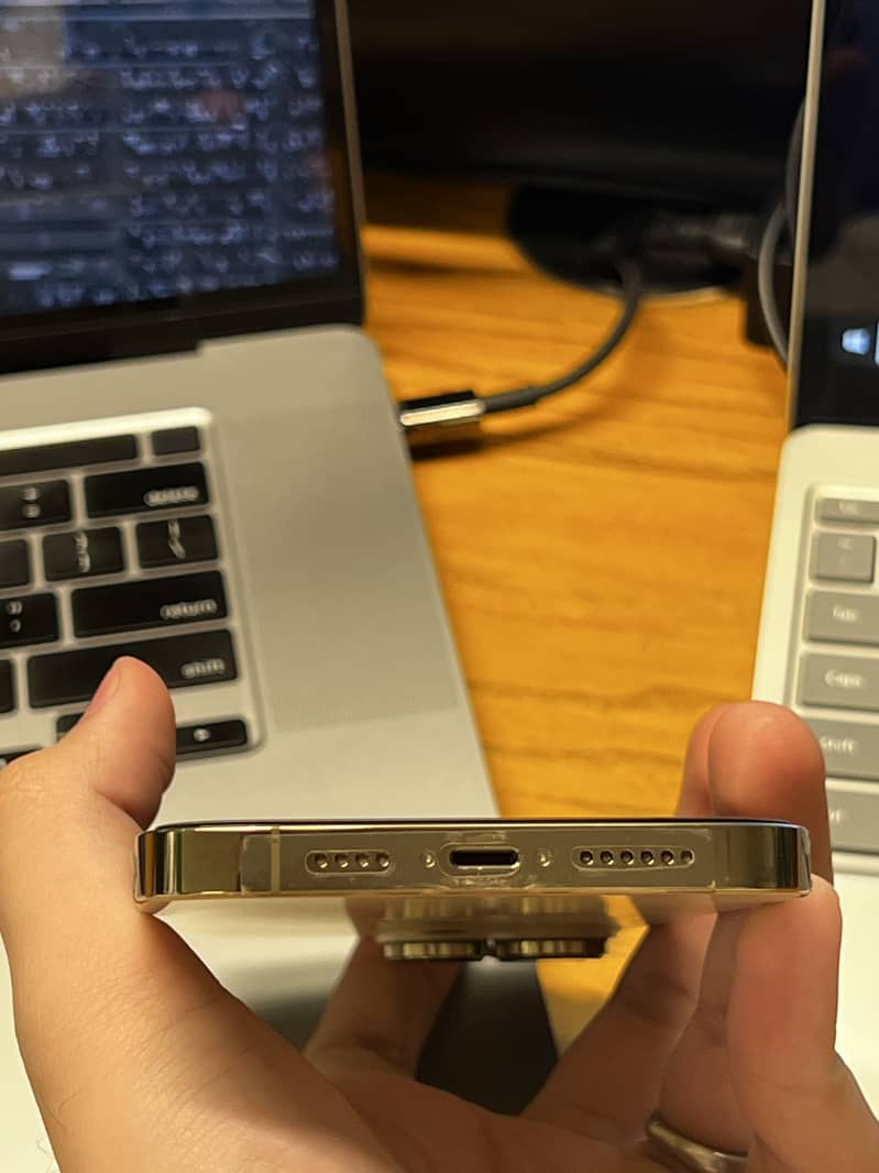 Iphone 14 pro Max 2