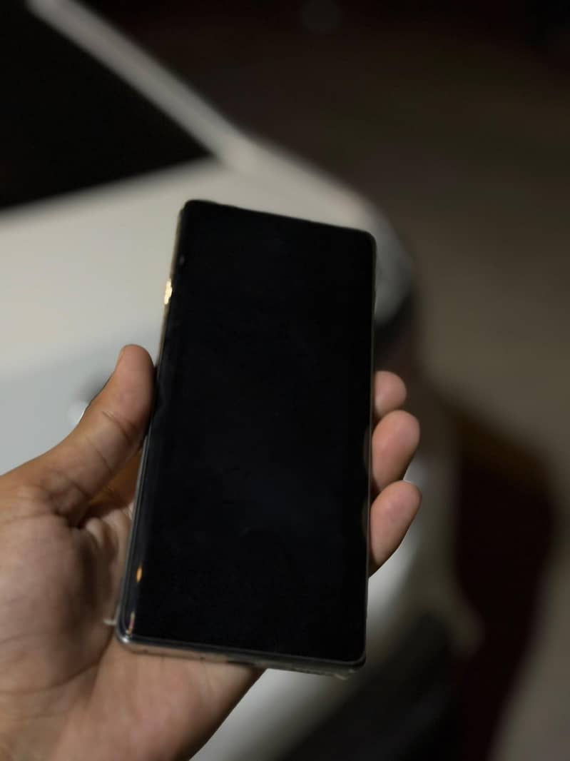 Tecno CAMON 40 Pro 1