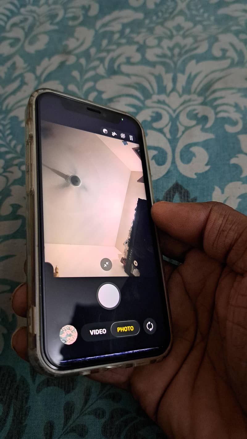 Apple iPhone 12 mini 9
