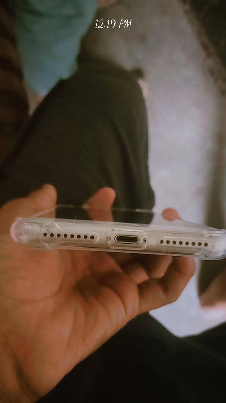 Apple iPhone 7 Plus 1
