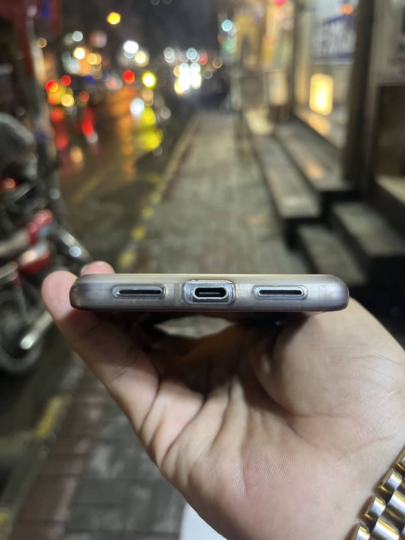 Google pixel 7pro 4