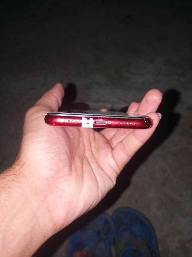 Apple iPhone 11 3