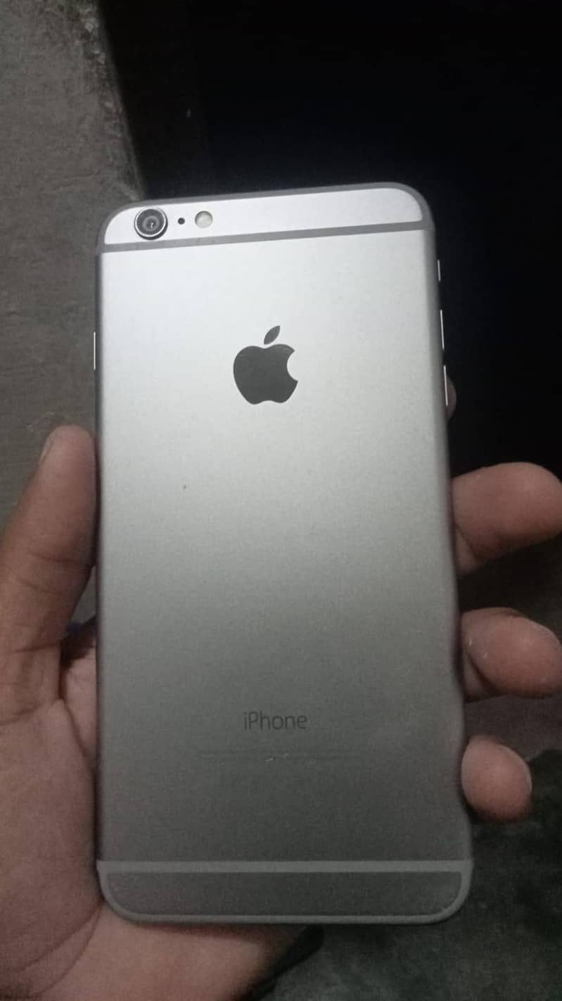 Apple iPhone 6 Plus 1