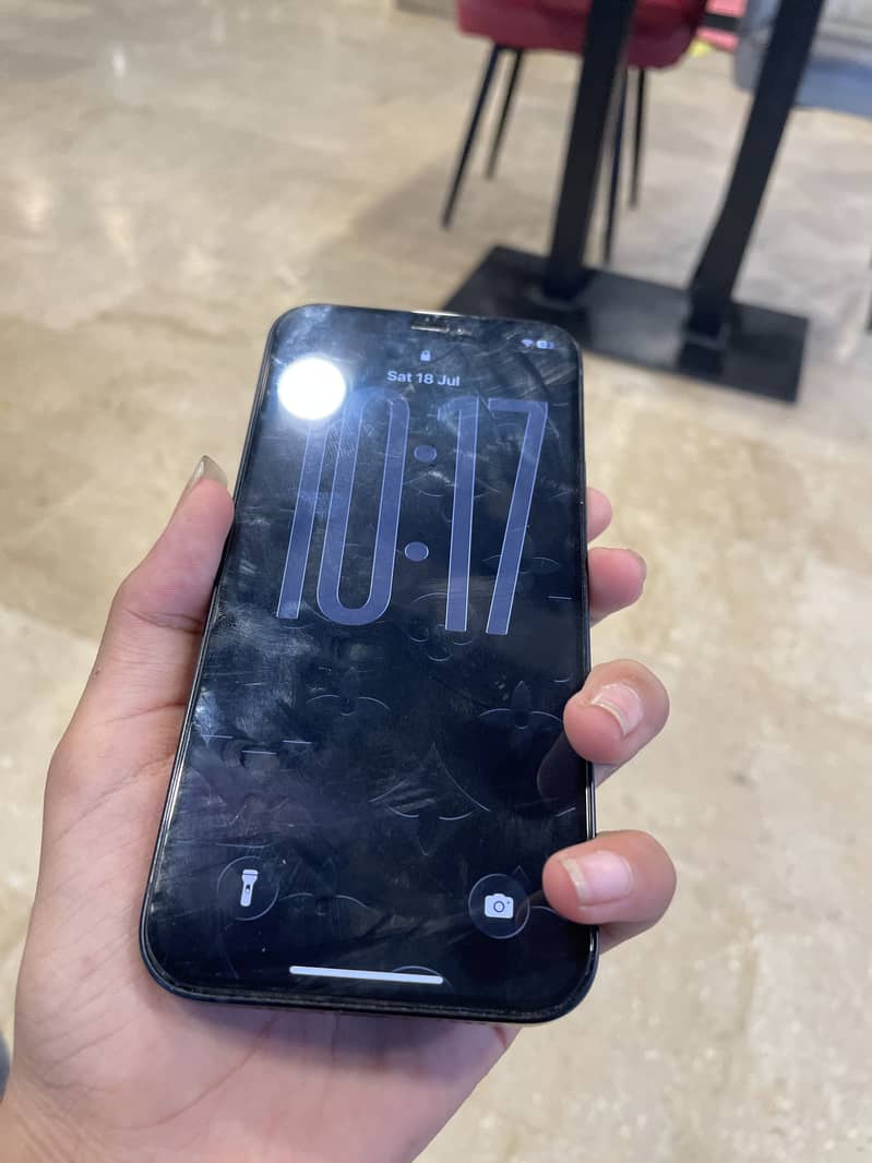 Apple iPhone 12 0