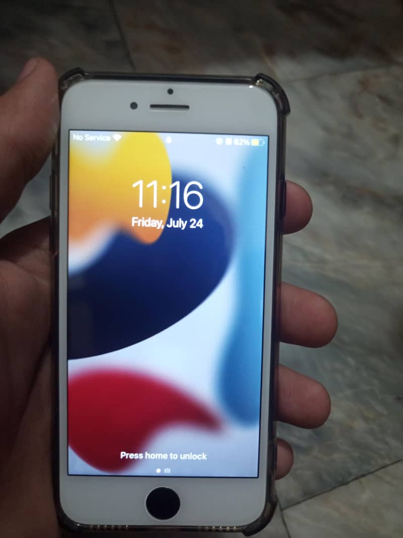 Apple iPhone 7 3