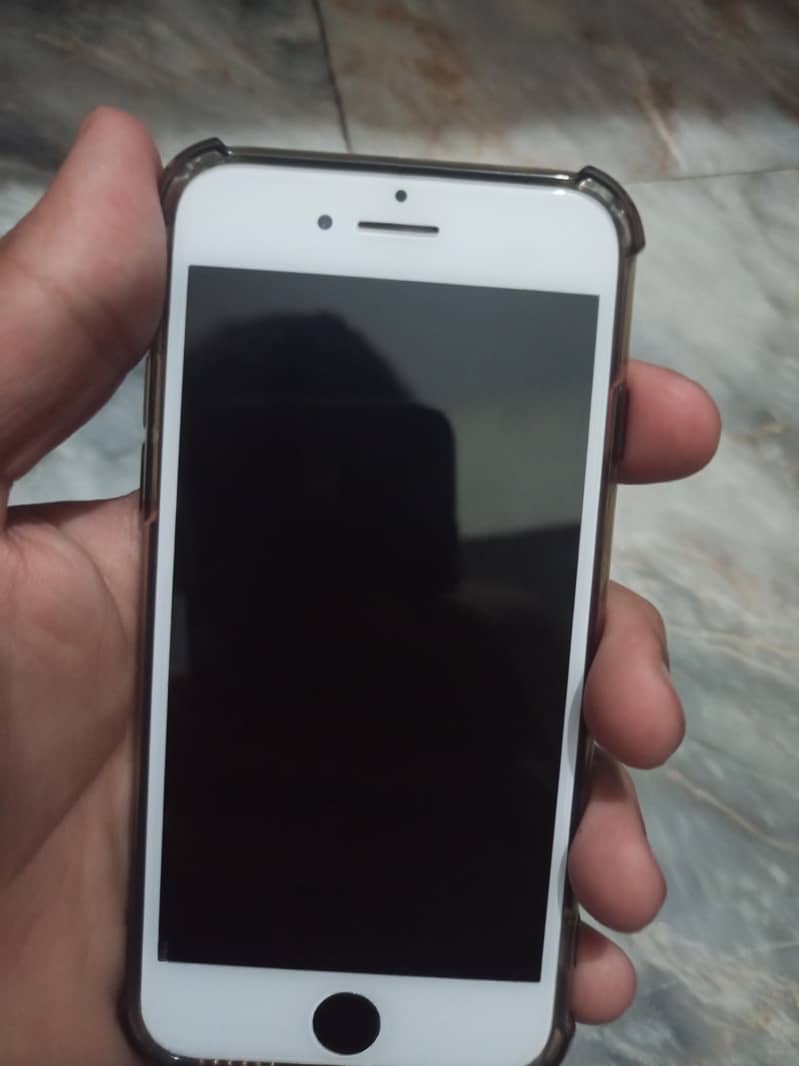 Apple iPhone 7 5