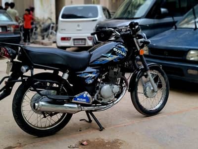 Suzuki GS 150 2013 Euro 1st Owner 0*3*3*4*2*0*7*7*8*5*3
