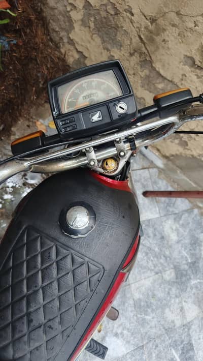 CD 70 10 by 10 condition