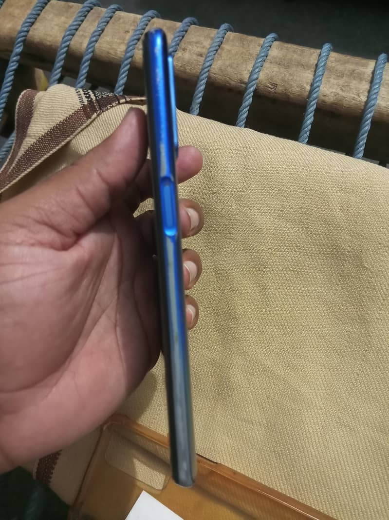OPPO A54 4