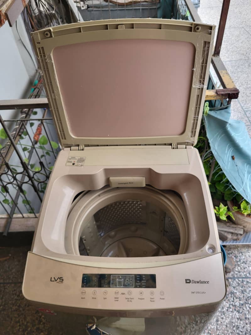 Dawlance  fully  automatic  washing machine 0