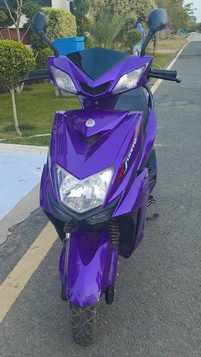 heavy scooty 125 peteol engin