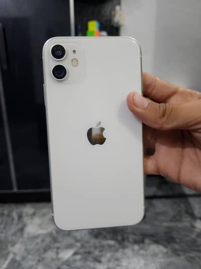 iPhone 11 – 128GB | White | Factory Unlocked | Non-PTA